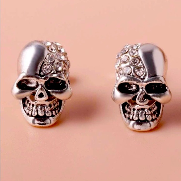 SILVER RHINESTONE SKULL EARRINGS NEW - Picture 1 of 4
